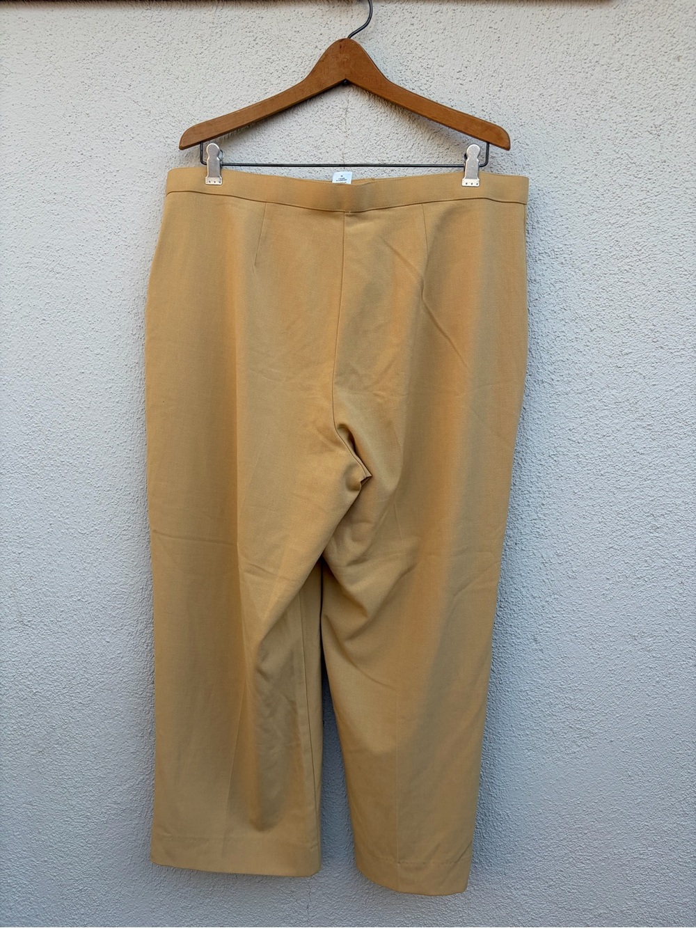 Jaclyn Smith Collection. Women’s Wide-Leg Pants in Light Mustard Size 16 - Picture 9 of 13